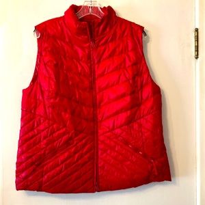 Red vest two pockets. XLP Talbotts